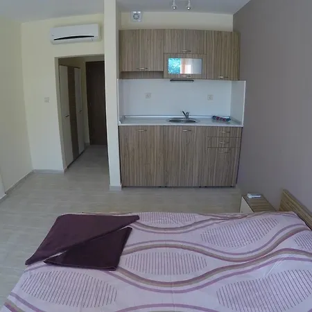 Vp Crystal Park Apartment